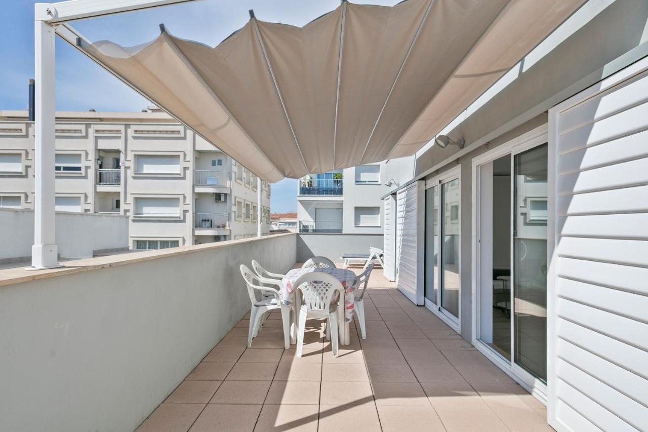 Apartaments Pepita Bandert كامبريلس المظهر الخارجي الصورة